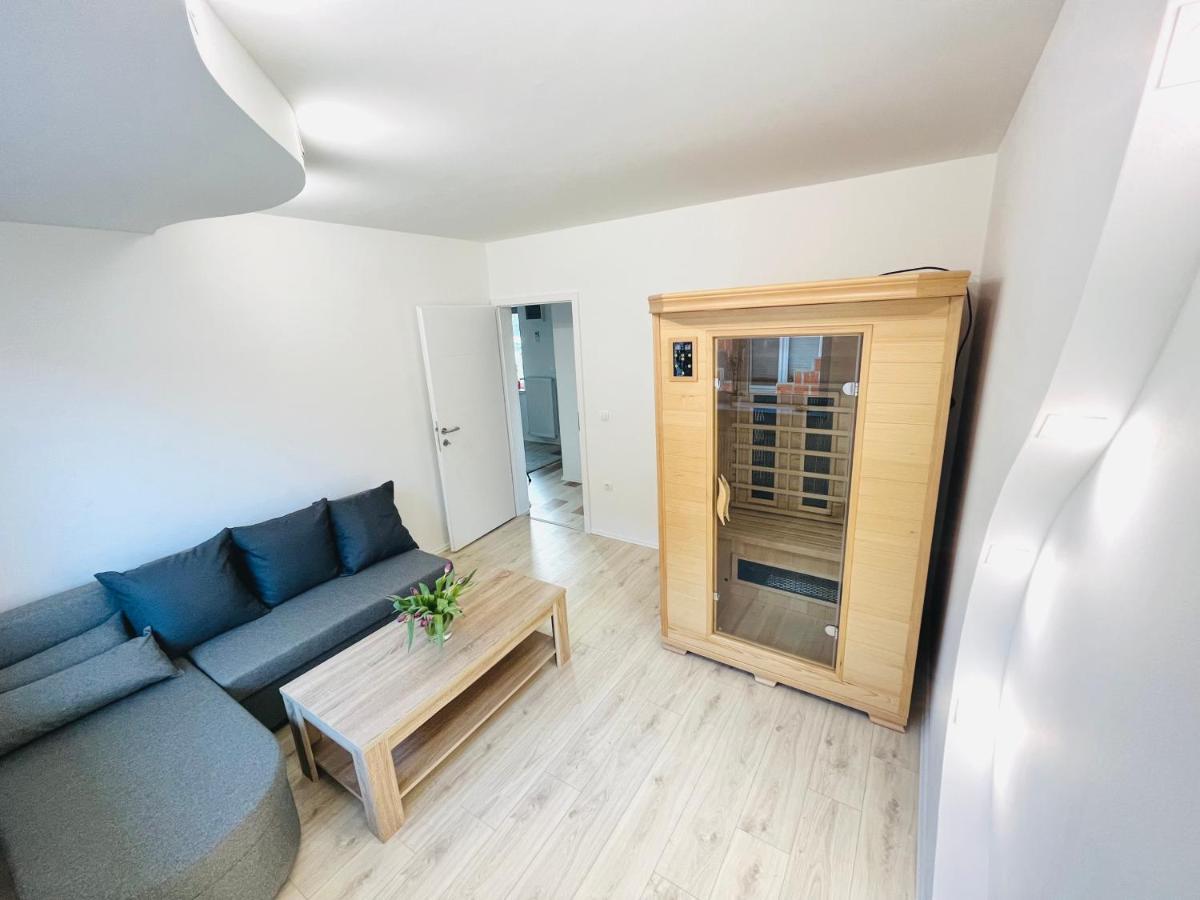Luxe Apartments Ljutomer Buitenkant foto