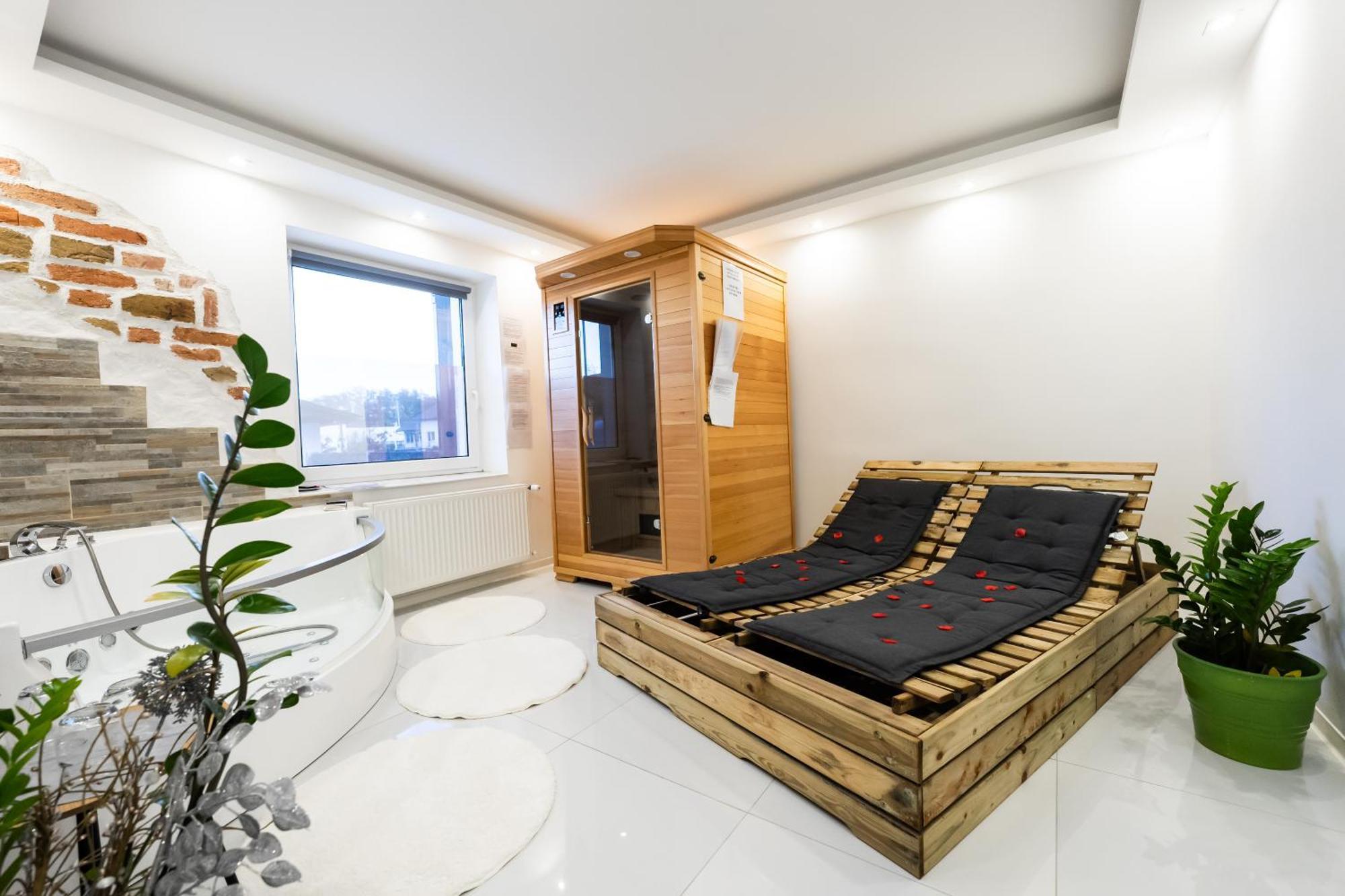 Luxe Apartments Ljutomer Buitenkant foto