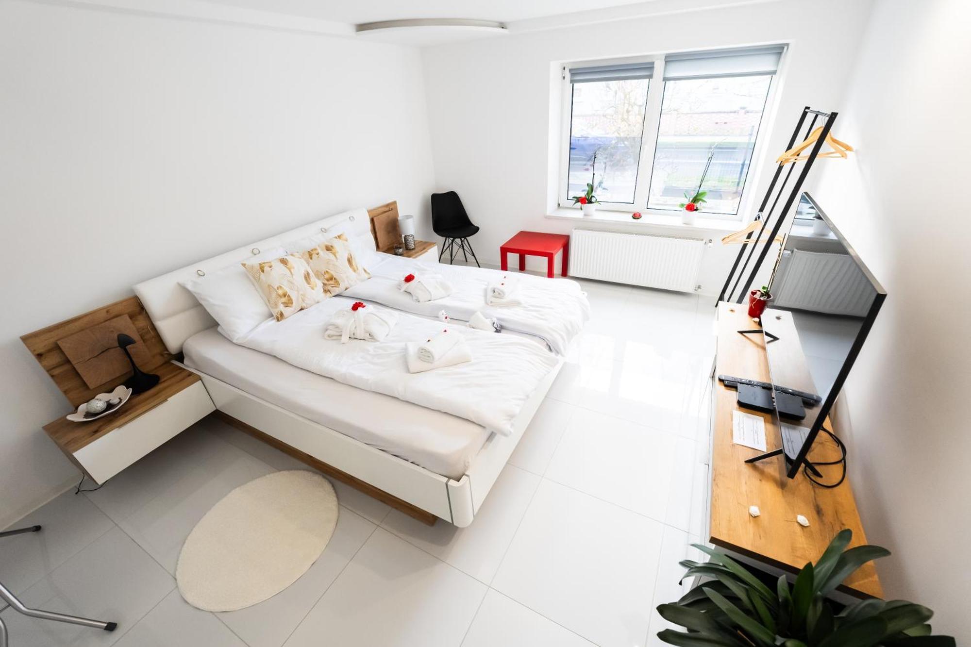 Luxe Apartments Ljutomer Buitenkant foto